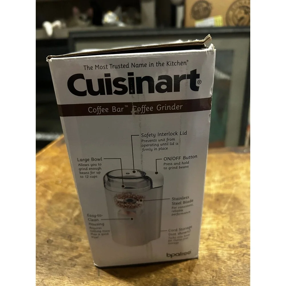 Cuisinart Coffee Bar Coffee Grinder White DCG-20N Stainless Steel Blade 12 Cup